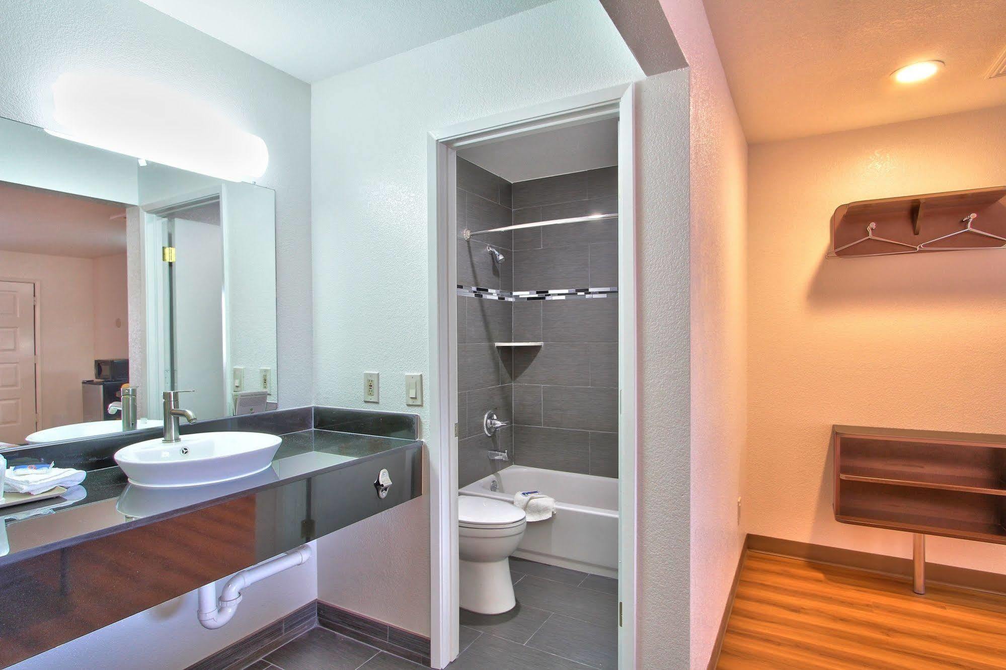 Coastal Valley Inn - Monterey Castroville Luaran gambar